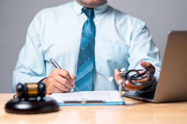 How to Choose a Personal Injury Lawyer