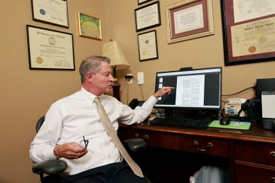 Lawyer joel hamner joins tom mccutcheon to build a case for a multi car highway pile up.